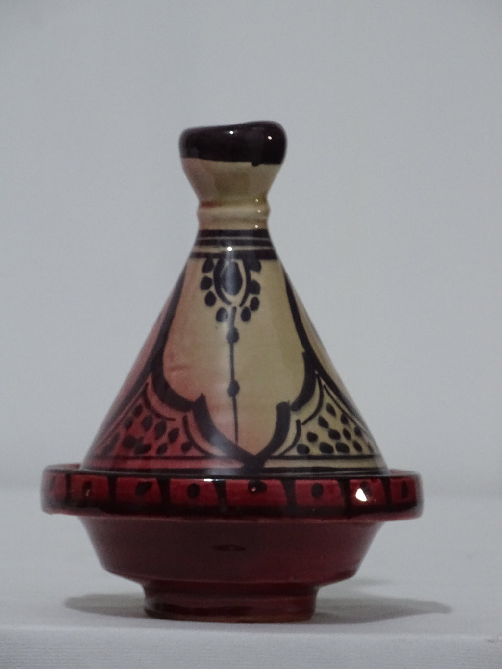 قدور طاجين مغربية - صغيرة - زورا ستور ش.ذ.م.م